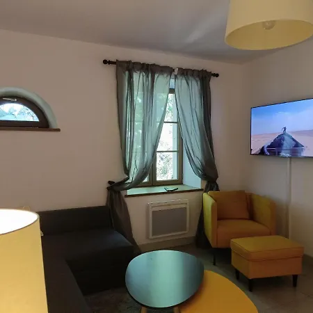 Le Petit Nid De Apartamento